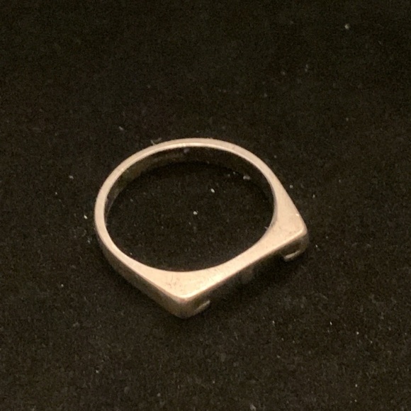 Sterling Silver Ring size 7-3/4 - Picture 3 of 6